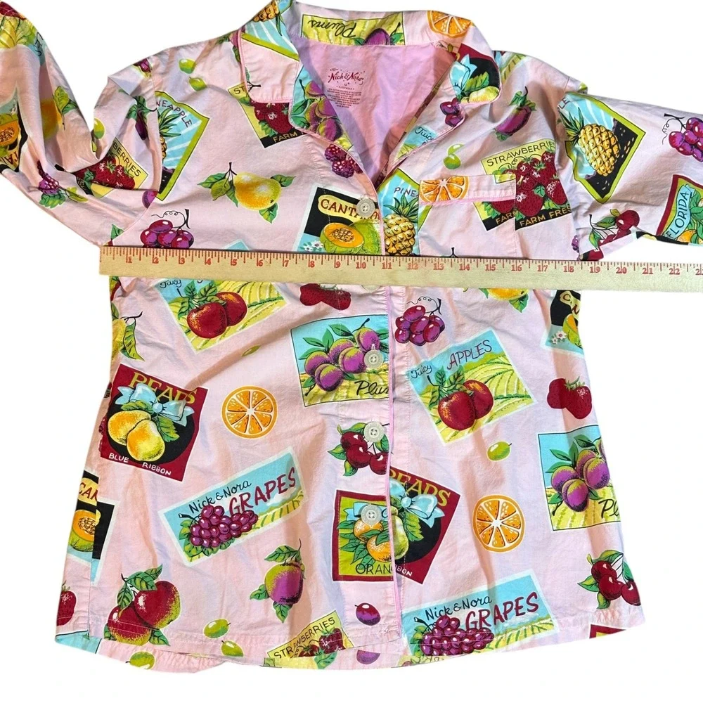 Nick & Nora Pajama Top Womens Medium Pink‎ Fruit Crate Stand Print Cotton